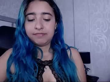 Real 18yo gives blowjob and gets cum in mouth